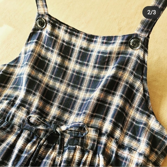 DRESS - Picture 2 of 2